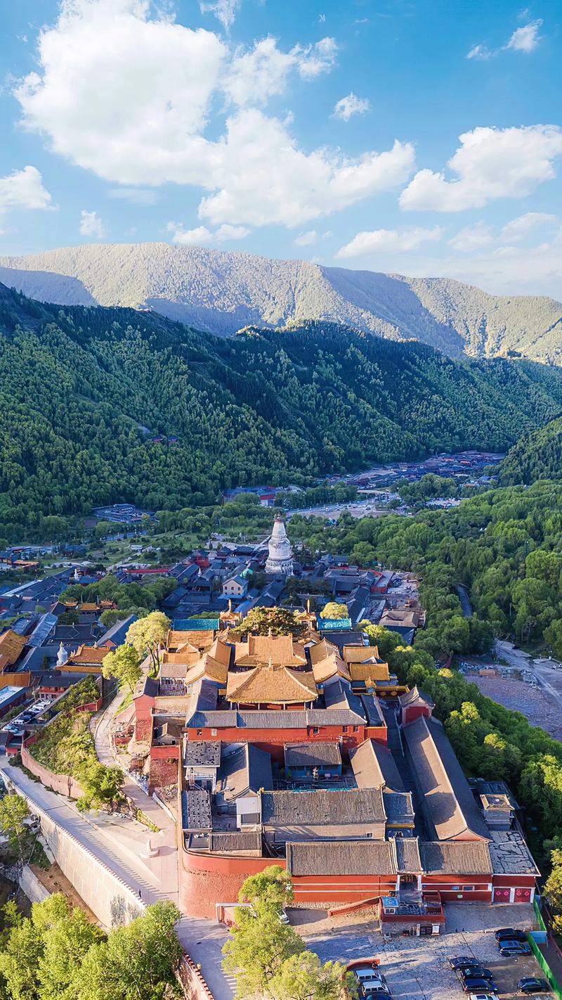 五台山香烛：燃起文化的圣火